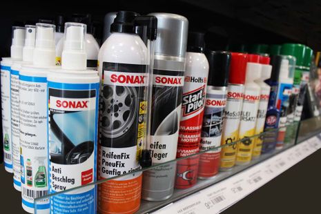 Autozubehör im Tankstellen-Shop