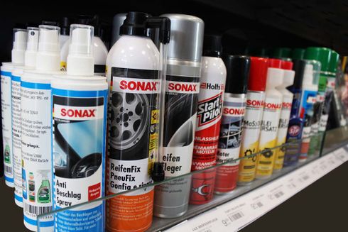 Autozubehör im Tankstellen-Shop